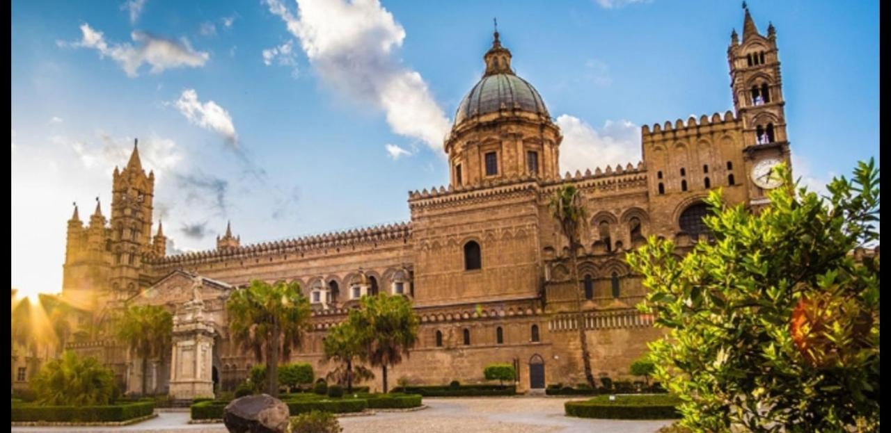 Virginia House Holiday home Palermo