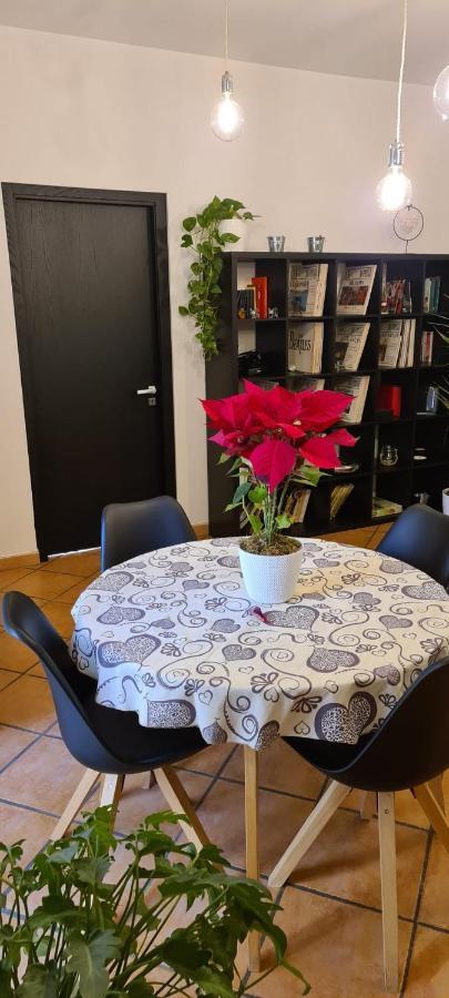 Virginia House Holiday home Palermo